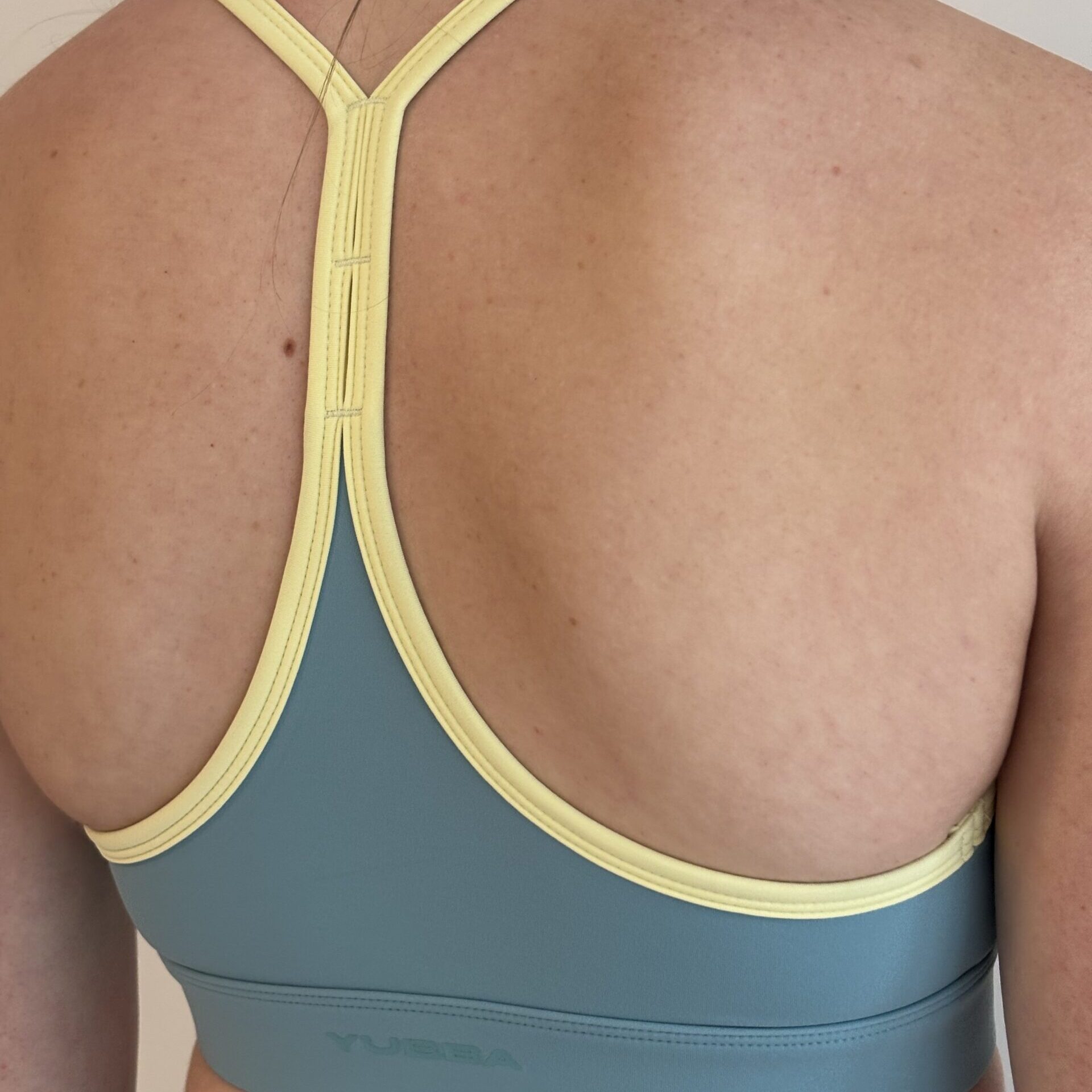 turquoise sport top img 9493